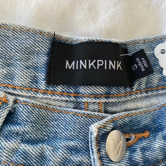 Mink Pink Denim Shorts - Picture 2 of 3